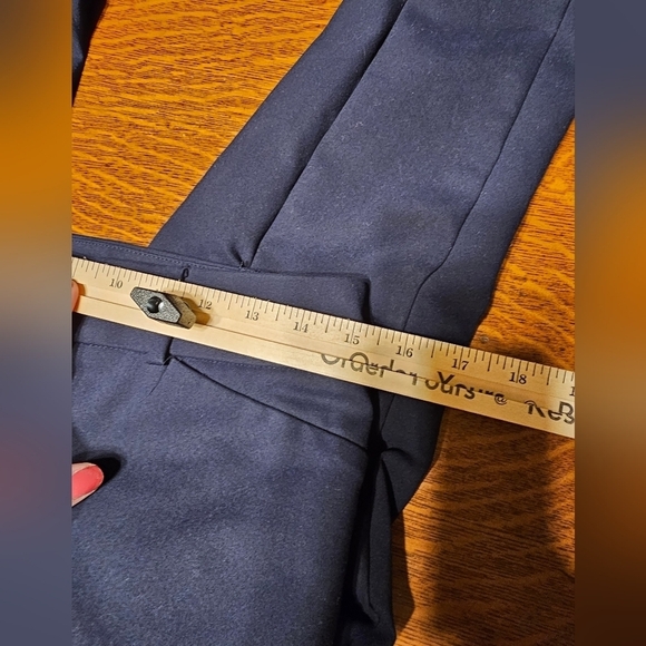 LOFT Marisa Skinny Navy Pants Women's Size 2 - Picture 6 of 10